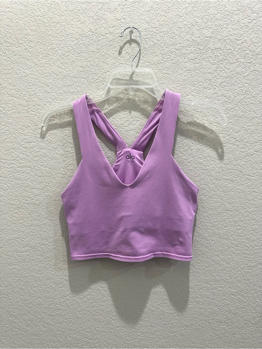 ALO Yoga Lavender V-Back Seamless Tank Size Medium - Picture 2 of 5